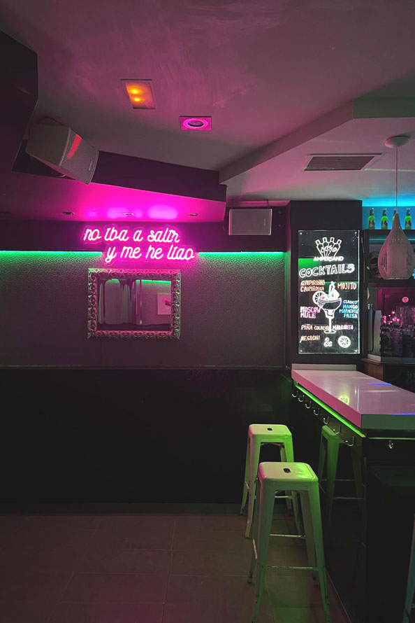 PUB OSTADAR