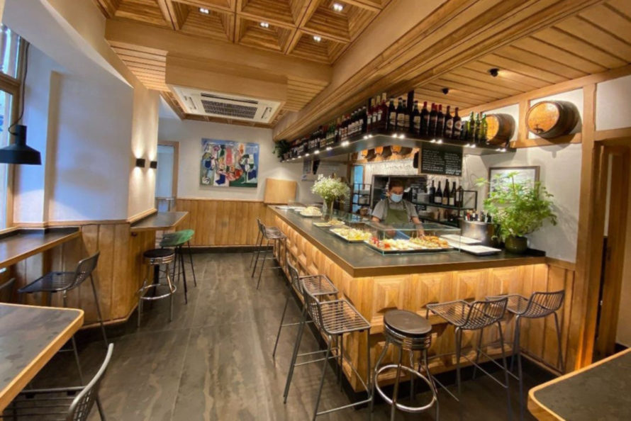 BAR TAMBORIL