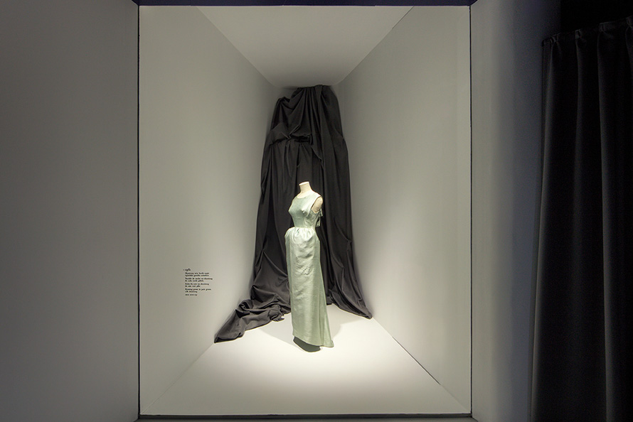 CRISTOBAL BALENCIAGA MUSEOA