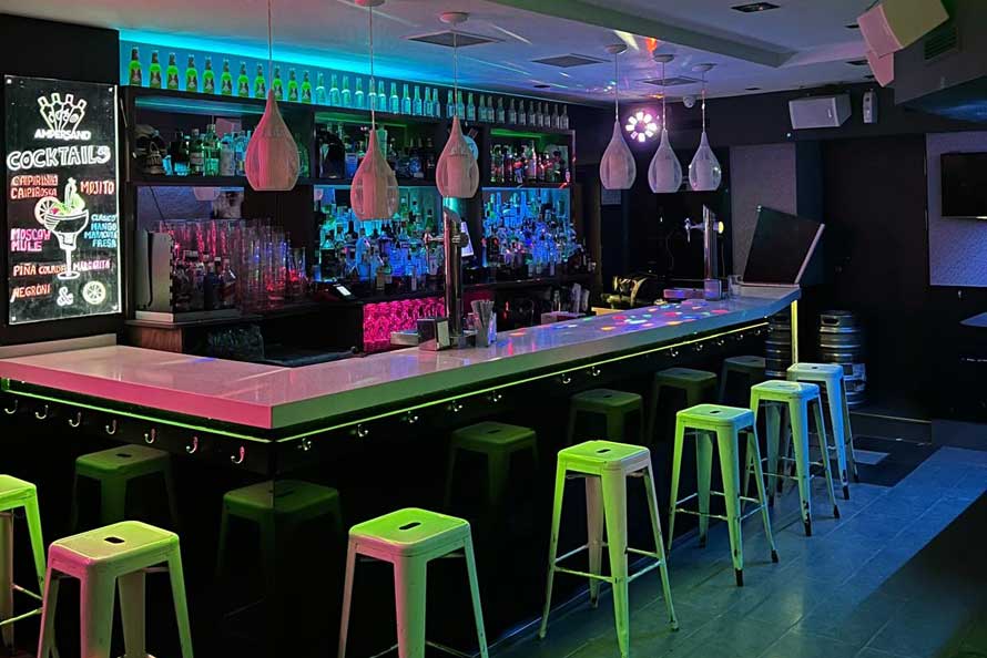 PUB OSTADAR